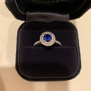 Tiffany & Co. Soleste Diamond and Blue Sapphire Ring Sz 6 set in Platinum